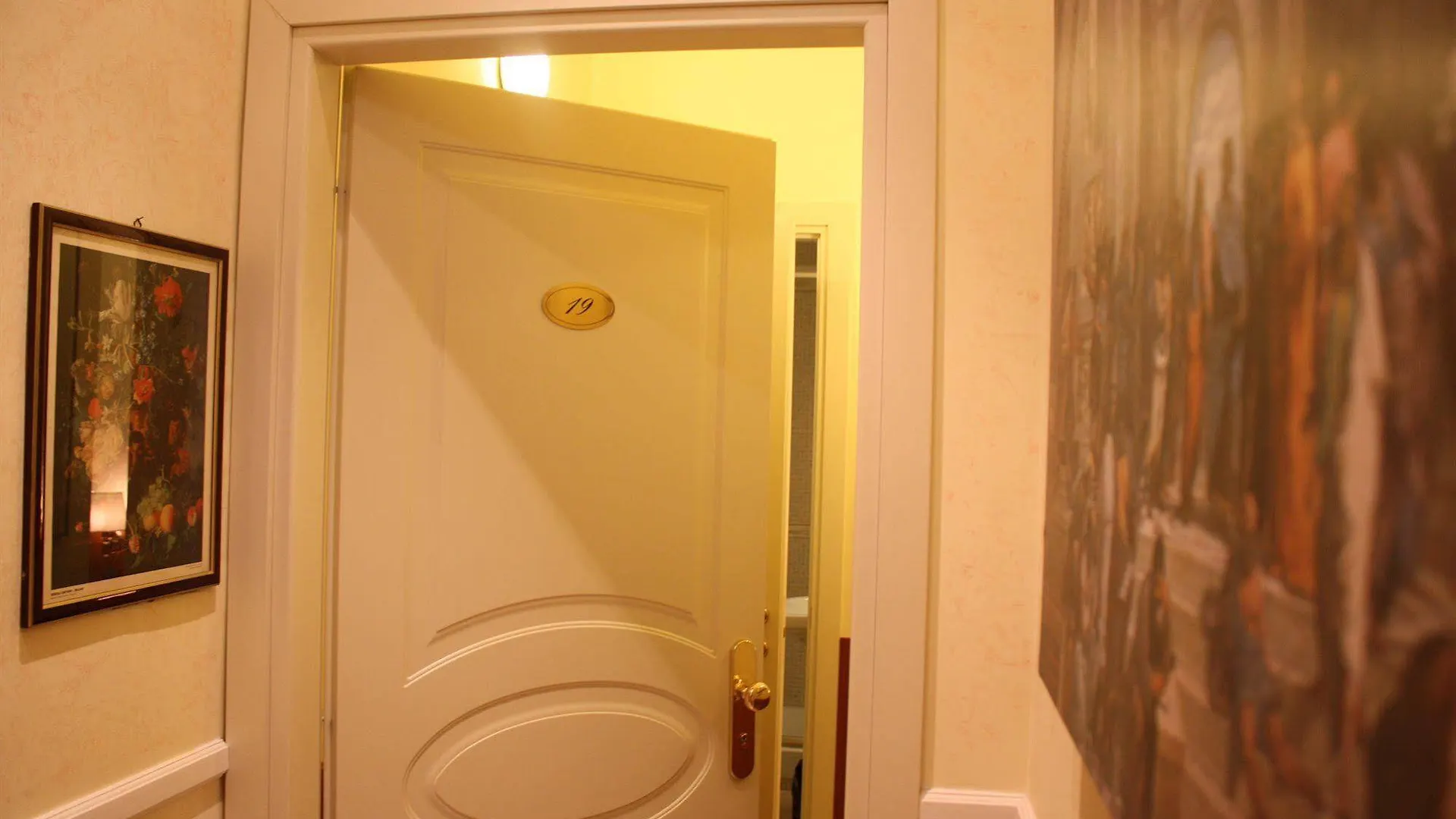Hotel Viennese Rome